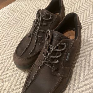 NWOT Ecco Gore Tex Mens Shoe - Great lugs for winter. Never worn. EU 45. US 11M